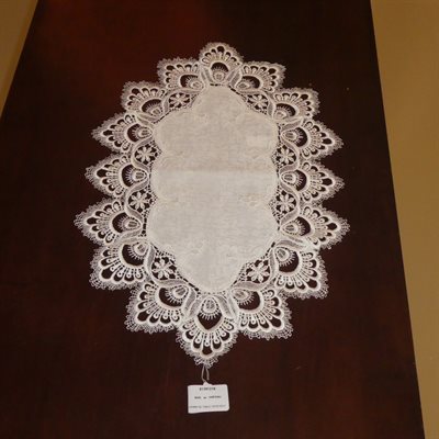 CHEMIN DE TABLE 12X18 DENTELLE